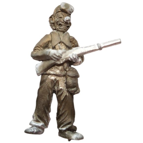 4 Vintage Pewter/Lead (?) Mini Figures Hunter Clown Man in Coat & Rabbit - Picture 6 of 10